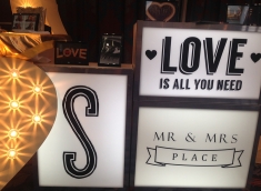 light-boxes-for-wedding-hire
